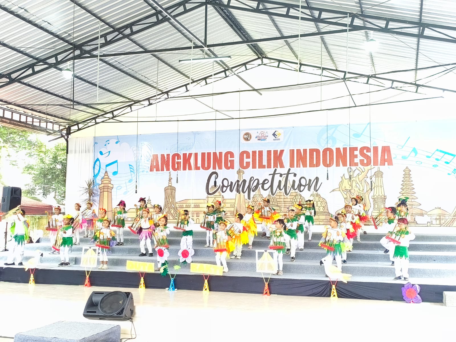 lomba angklung TK